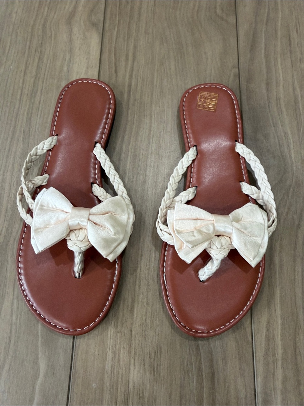 Bow-Tie Braided Toe Sandals in Brown and Cream